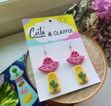Alien UFO spaceship beaming up Cactus- Pink
