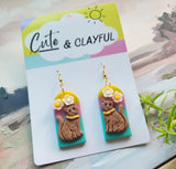Brown kitties with rainbow background and hooks